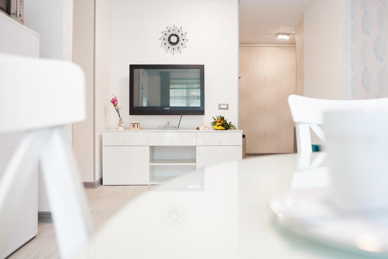 Aquamarin 2Bd Apt Spa N Pools Beach Resort Navodari Dış mekan fotoğraf